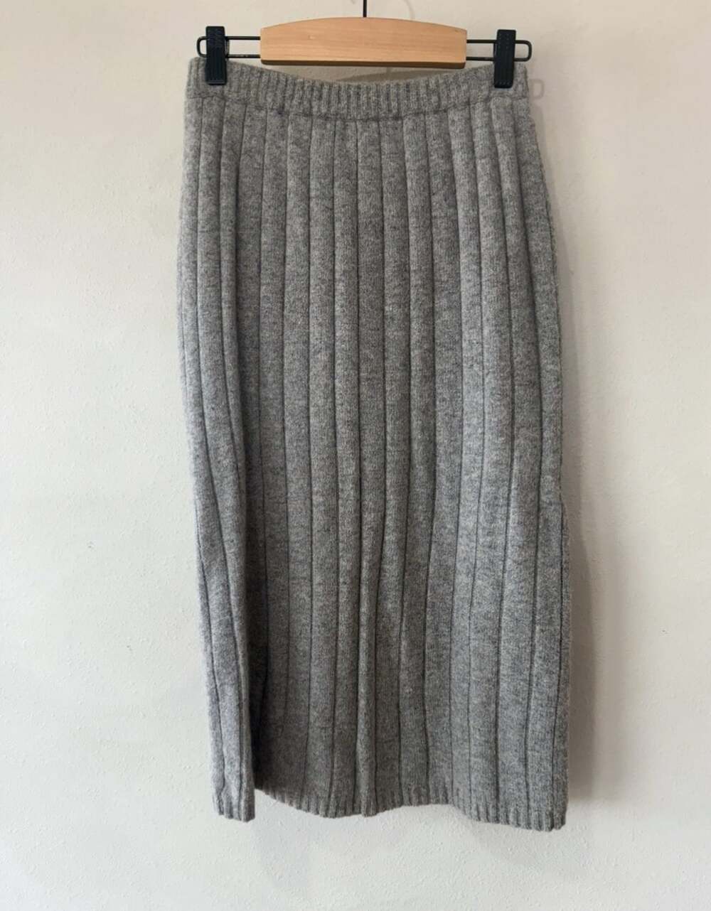 Vintage Michelle Stuart Women’s Midi Gray Ribbed Lambswool Angora Straight Skirt